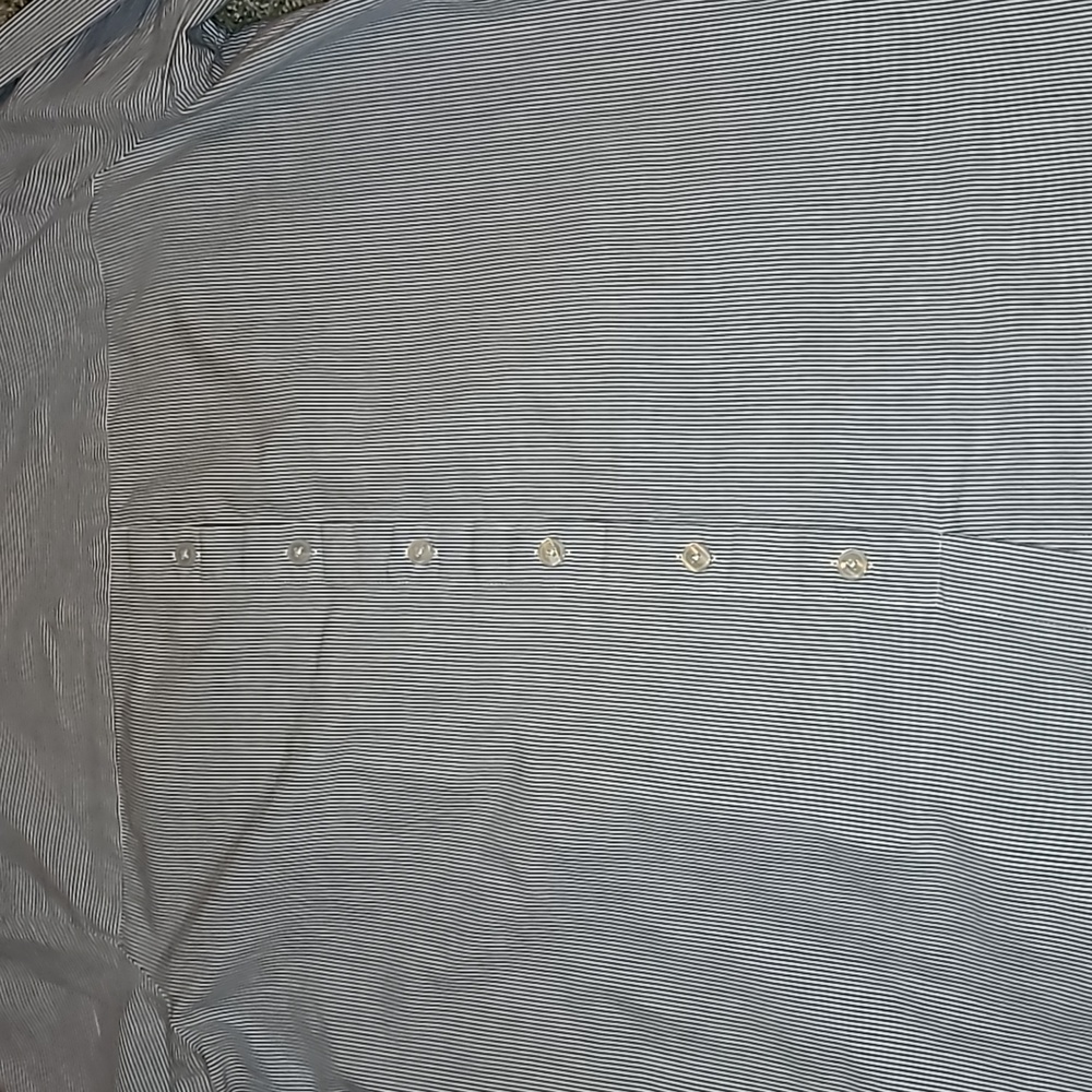 Talbots Pin Stripe Cotton Button Back 3/4 sleeve with Rounded Hem - Picture 6 of 6